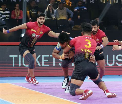 Pro Kabaddi Bengaluru Bulls Vs Dabang Delhi Kc Player Battles