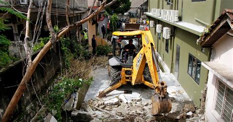 Dbkl Roboh Struktur Haram Kediaman Di Seputeh Berita Harian