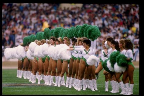 48 Vintage Cheerleading Photos In Honor Of Super Bowl Xlviii