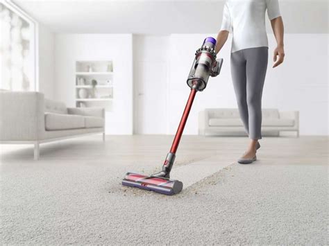 Review: Dyson V11 Outsize Cordless Vacuum