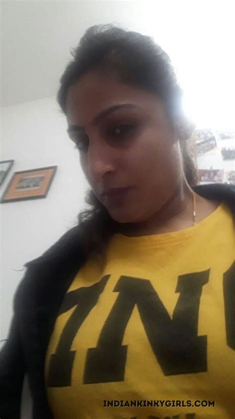 Indian Beautiful Girl Nude And Enjoying Sex Photos