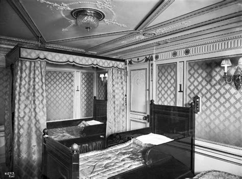 Titanic 2nd Class Cabin Extra Bed Titanic Titanic History Nautical Home