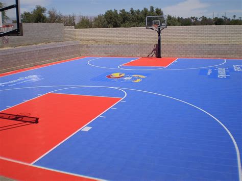 20+ Fabulous Outdoor Basketball Court Tiles Ideas - SWEETYHOMEE