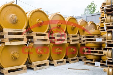 Запчасти для спецтехники в Москве − купить оптом по низкой цене ...