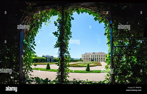 Pergola Garden High Resolution Stock Photography and Images - Alamy