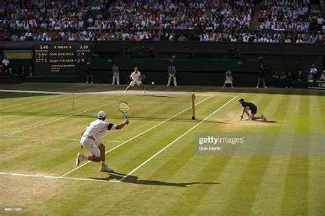 USA Andy Roddick in action vs Switzerland Roger Federer during Men's... News Photo - Getty Images