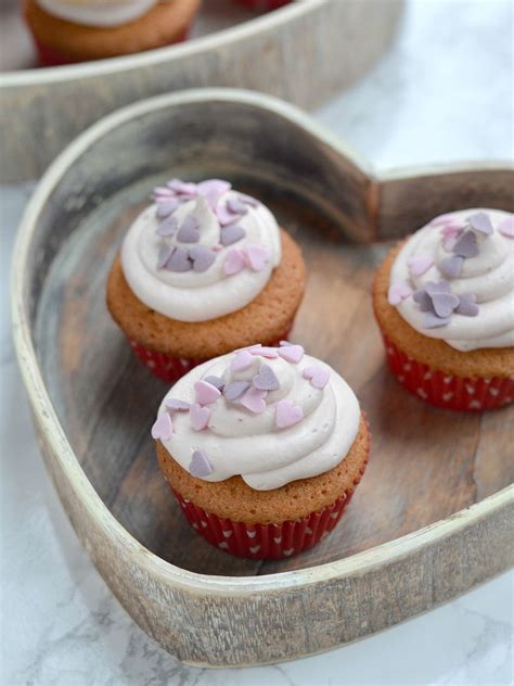 The Crazy Kitchen Raspberry Jammie Dodger Cupcakes