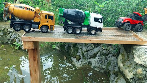 Truk Mixer Molen Besar Ngecor Beton Jembatan Baru Simulasi Alat Berat