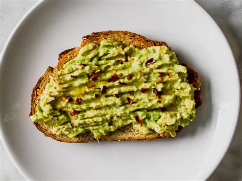 Avocado Toast aprenda três receitas diferentes do café da manhã dos