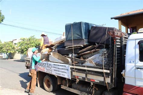 Mais de 114 toneladas de lixo inservíveis foram recolhidas em cinco