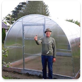 Крепкие теплицы со скидкой