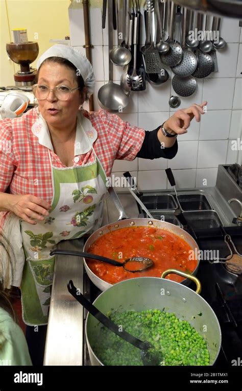 Cook In Tuscany Hi Res Stock Photography And Images Alamy