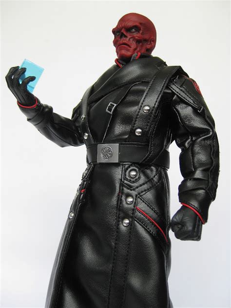 DeSMOnd Collection Hot Toys Red Skull In Captain America Pt