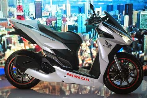 Modifikasi Honda Vario 150 ESP Ala Street Racing Low Rider Otomotiva