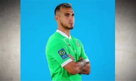 Miguel Trauco Luci Nueva Camiseta Del Saint Tienne Y Se Quedar En