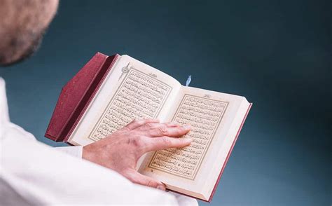 10 BENEFITS OF RECITING QURAN