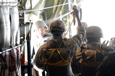 DVIDS - Images - US Army Jumpmaster School training course [Image 12 of 15]