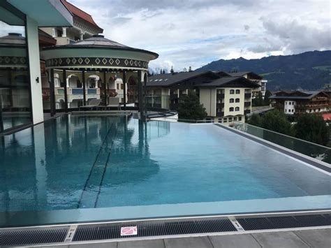 Dachterrasse Mit Infinity Alpina Alpendorf St Johann Im Pongau