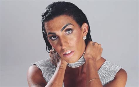 Ícone LGBT funkeira Pepita fará show em festa open bar dia 6 Guia Gay São Paulo