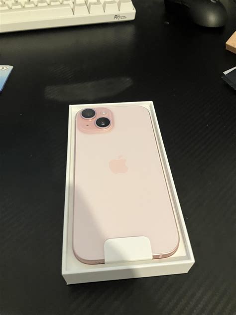 My pink 15 is here :3 from a iPhone SE 3rd gen : r/iphone15