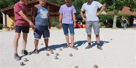 18 équipes au concours de pétanque