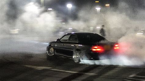 580 BHP Toyota Chaser JZX100 Drifting At Car Meet Drifting