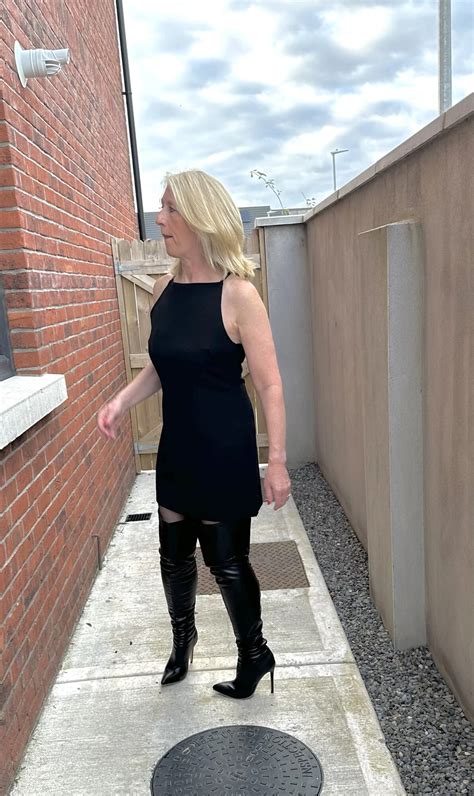 Housewife Katie 10 Nude Pics XHamster