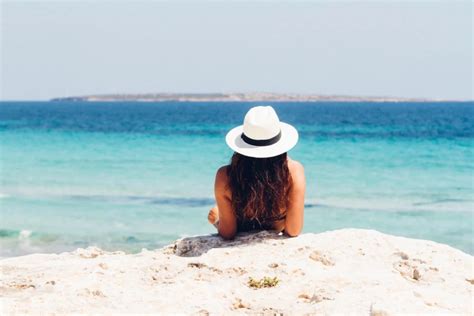 minute holiday offers  cheap getaways