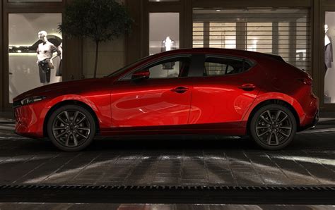 Upgraded Mazda3 hatch gets refreshed looks and more tech | Life