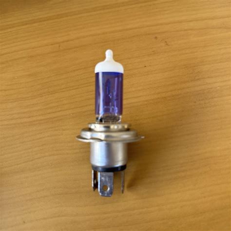 PIAA ヘッドライト用 IH01 4300K スーパーホワイト&ホワイト - メルカリ
