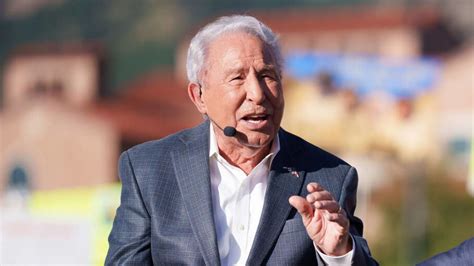 Watch: Lee Corso receives moving ESPN tribute ahead of 400th headgear ...