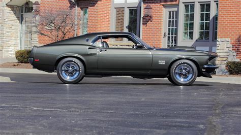 Black Jade Ford Mustang