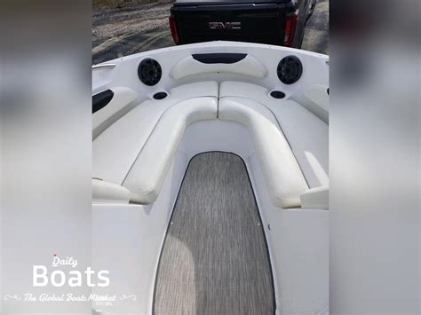 2017 Rinker 190 Qx for sale. View price, photos and Buy 2017 Rinker 190 ...