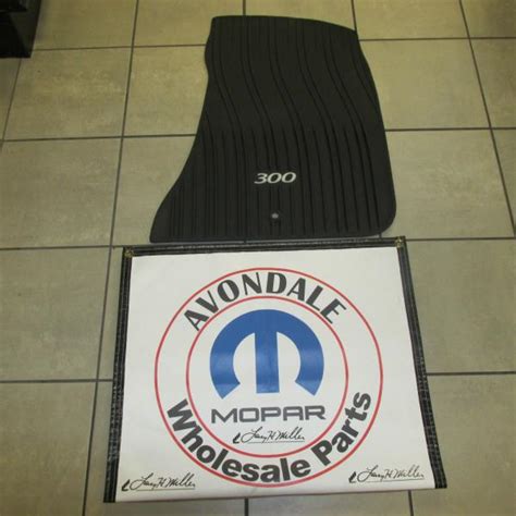 Chrysler 300 Floor Mats Oem : Chrysler 300 300C Trunk & Floor Mats SRT8 ...