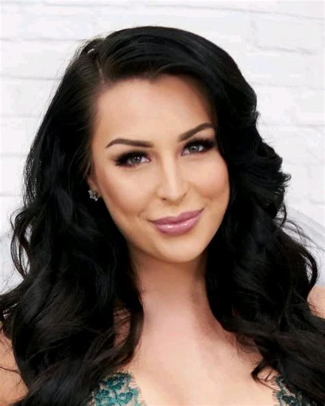 Chanel Santini's Instagram, Twitter & Facebook on IDCrawl