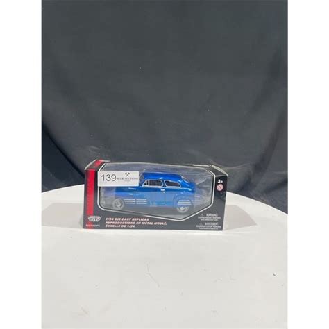 Motor Max Die-Cast Replica 1:24 Scale - Beck Auctions Inc.