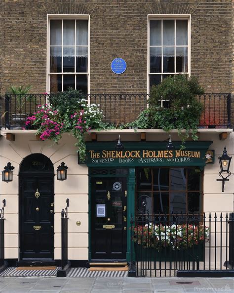 221b Baker Street 7