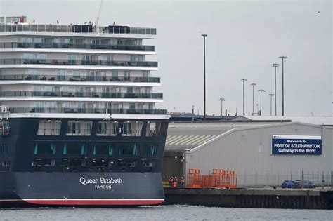 Queen Elizabeth Cruise Ship Arrives In Southamptons Queen Elizabeth Ii