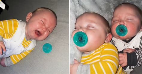 7 Month Old Twin Babies Show Their Incredible Bond As They Refuse To