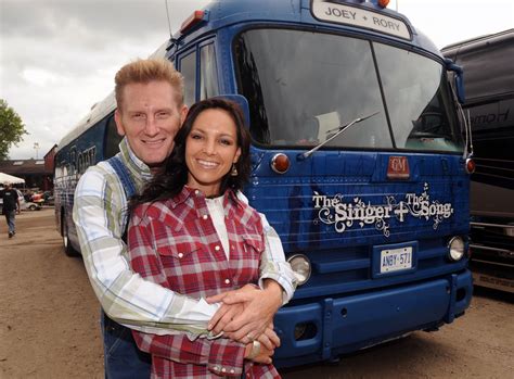 Country Singer Rory Feek, 59, Marries Again in Stunning Cliffside