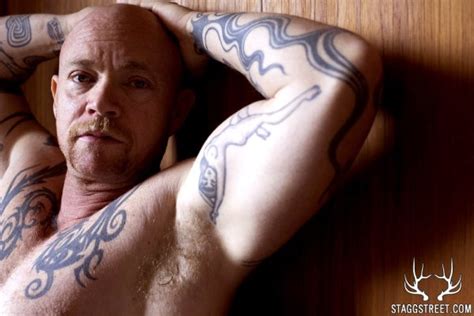 BIZARROS CHOCANTES O HOMEM QUE NASCEU VAGINA NO LUGAR DO PÊNIS