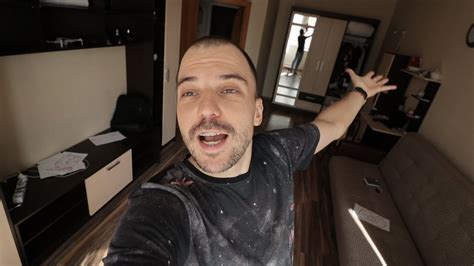 Сколько стоит жизнь в Москве. Моя съемная квартира в столице. - YouTube