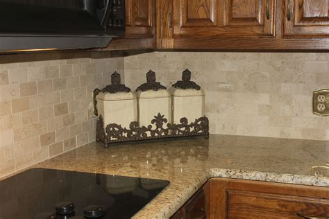 Giallo Ornamental Granite Countertop Crema Marfil Backsplash