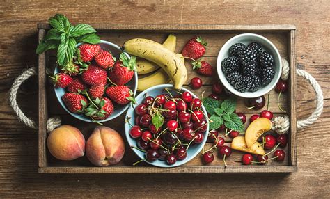 Fondos de Pantalla Frutas Plátanos Cereza Fresas Mora Duraznos