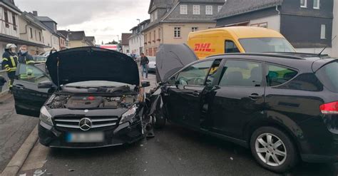 31 Jährige kommt nach Unfall in Herborn ins Krankenhaus