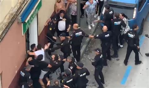 Nueve Detenidos Por Una Multitudinaria Pelea Con Palos Y Armas Blancas