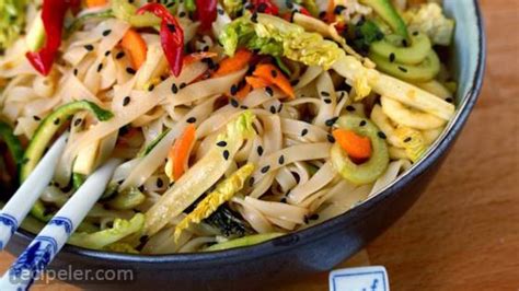 Thai Rice Noodle Salad