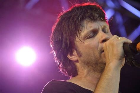 L Ex Noir D Sir Bertrand Cantat Fait Son Retour Avec Le Groupe D Troit