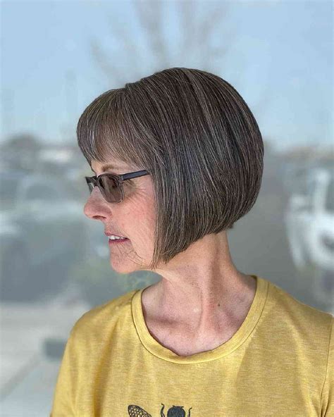 10 Amazing Chin Length Bobs For Fine Hair To Look Less Flat In 2025