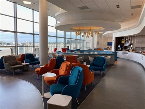 Review Air France KLM Lounge Washington Dulles IAD Live And Let